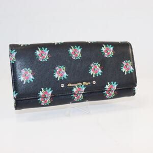 Samantha Vega Black Floral Vegan Leather Wallet – Bifold with Wear at Edges‎